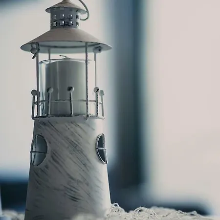 Lighthouse Shelter Apartmán *